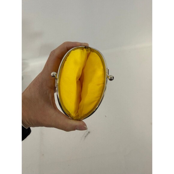 GUND Sanrio Gudetama The Lazy Egg Coin Purse NWT! - Picture 5 of 5